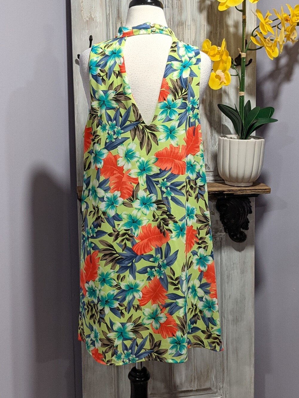 NWT The Red Dress Boutique Floral Shift Dress - Picture 5 of 9